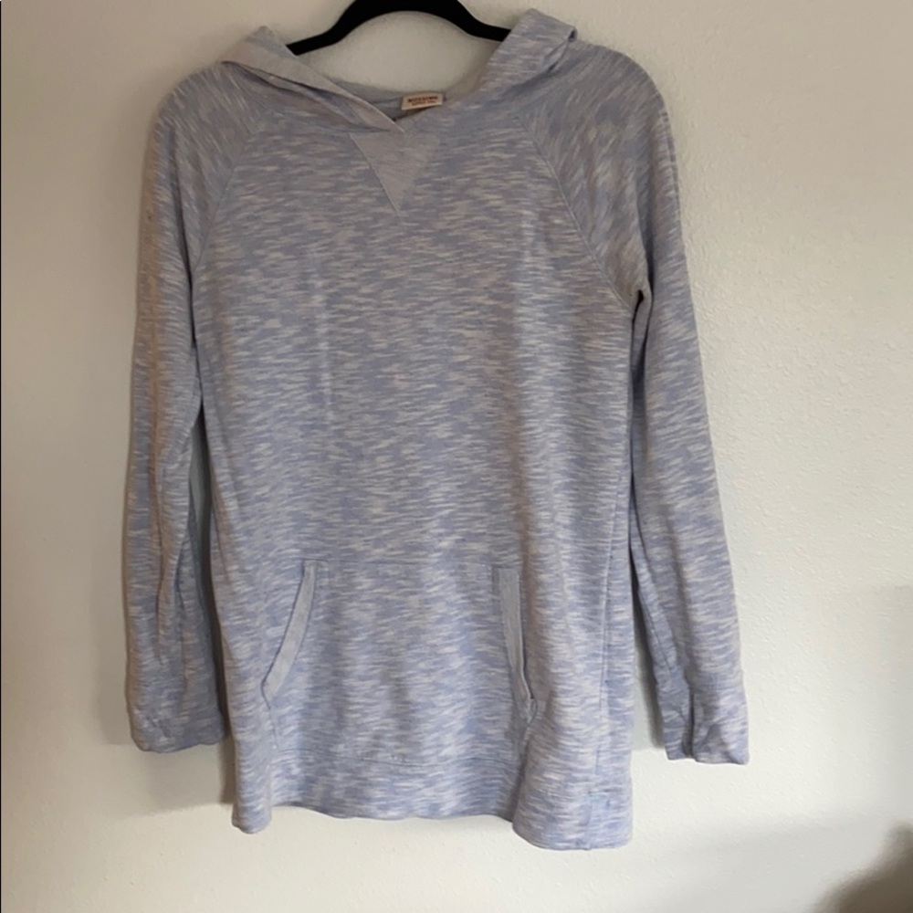 Blue hooded thin sweatshirt